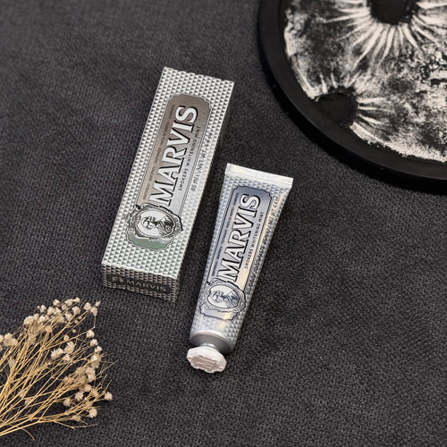 خمیر دندان اورجینال مارویس marvisسفید کننده دندان مدل Smokers Whitening Mintحجم 85 میلی لیتر